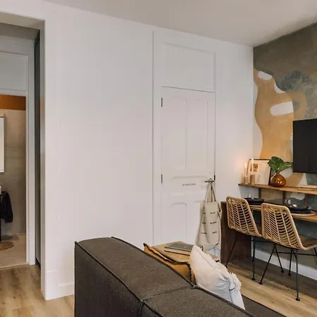 Kwenge - 1 Bedroom And Terrace In Avenidas Novas *