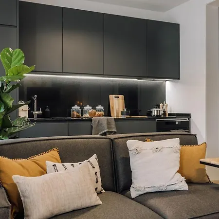 Kwenge - 1 Bedroom And Terrace In Avenidas Novas