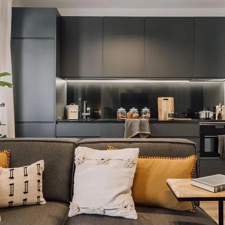 Kwenge - 1 Bedroom And Terrace In Avenidas Novas